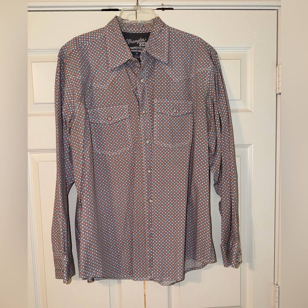 Wrangler 20X Men's Pearl Snap Button-Down Shirt.